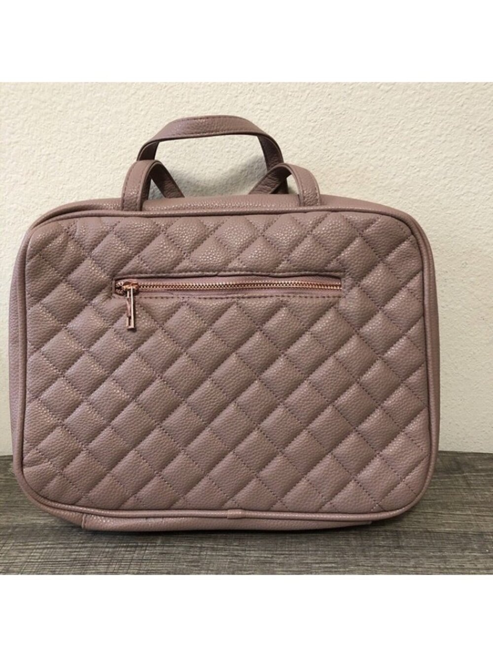 Ms Lovely Toiletry Bag In Mauve